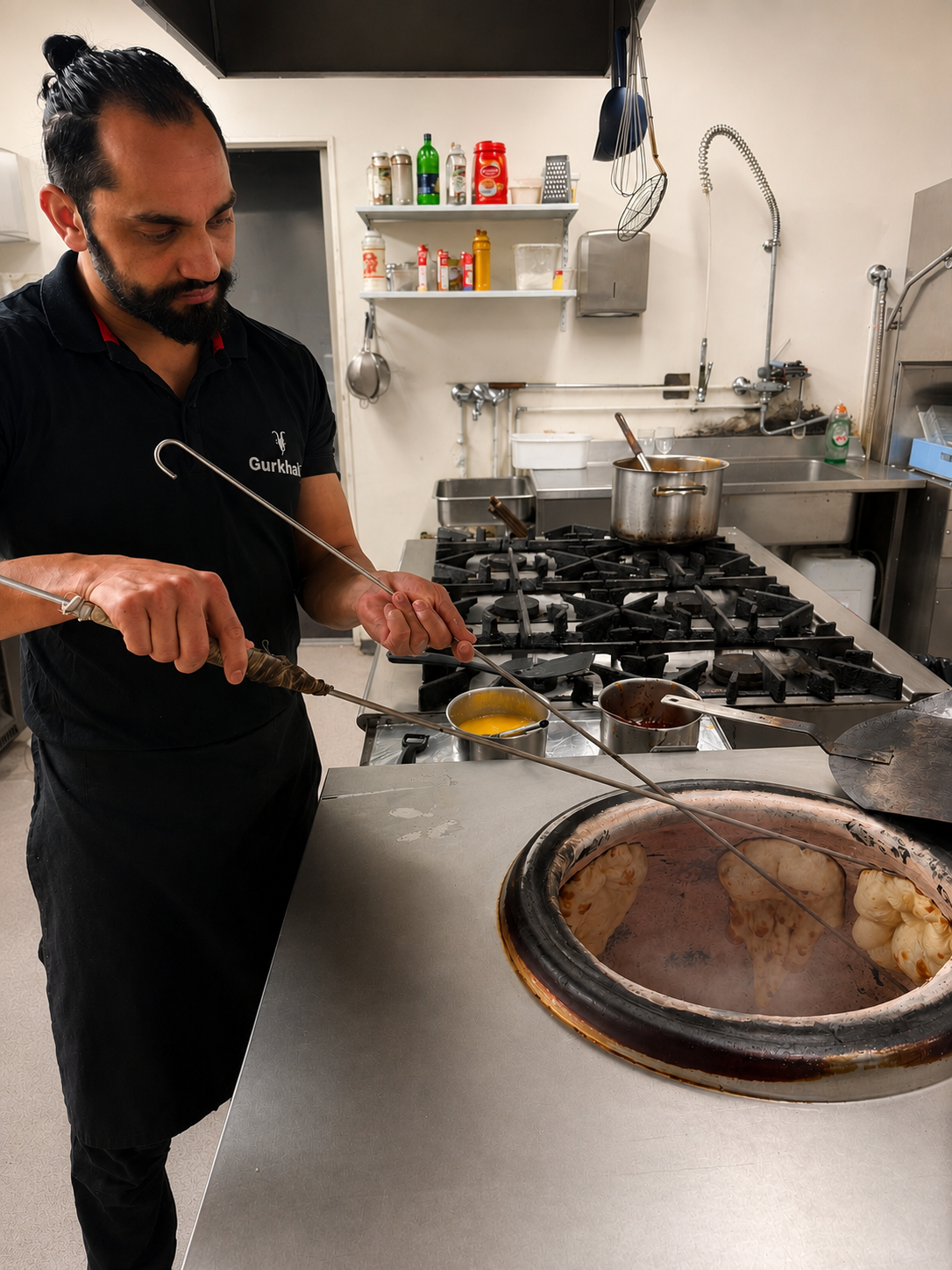 Ravintola Gurkhalin tandoori-osio, Forssa
